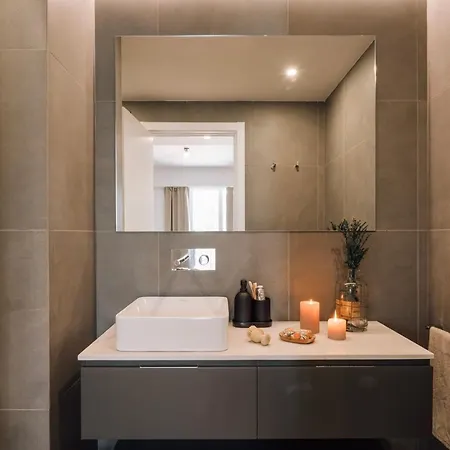 Rosso - 1 Bedroom And Pool In Santo Antonio Lisboa