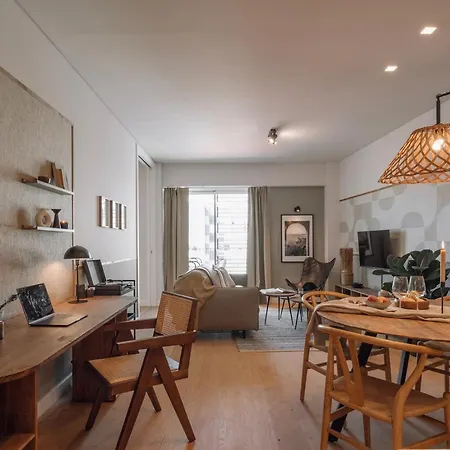 아파트 Rosso - 1 Bedroom And Pool In Santo Antonio 리스본