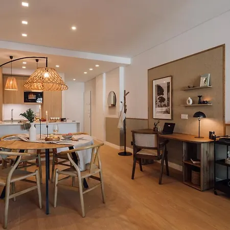 Rosso - 1 Bedroom And Pool In Santo Antonio 리스본